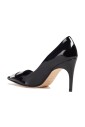 escarpins-noirs-en-cuir-a-bout-pointu