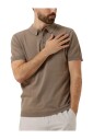 taupe-knit-polo-met-borstprint