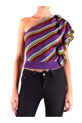 sleeveless-t-shirt