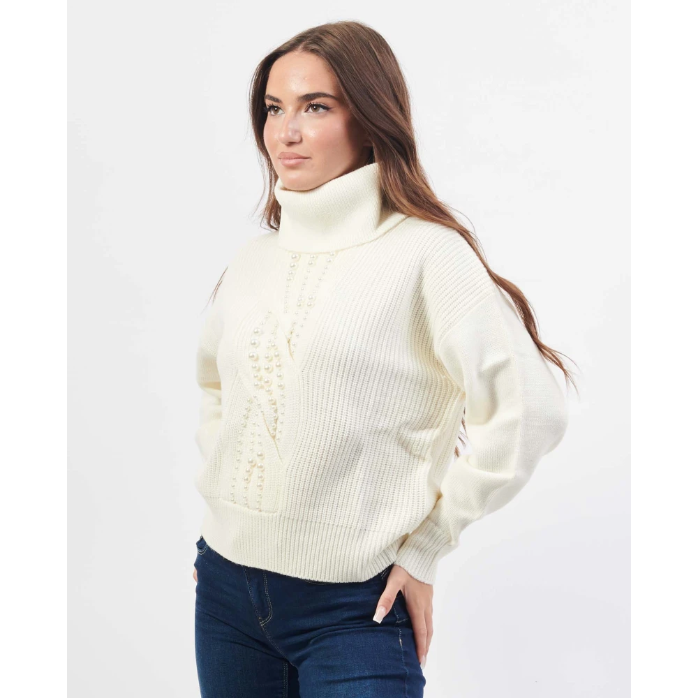 Fracomina Trui met hoge hals en applicaties aan de voorkant Beige Dames
