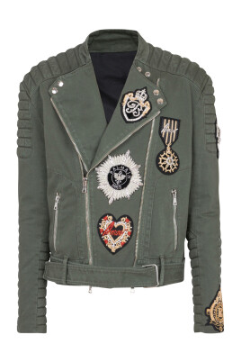 veste-de-motard-en-denim-avec-ecussons-brodes