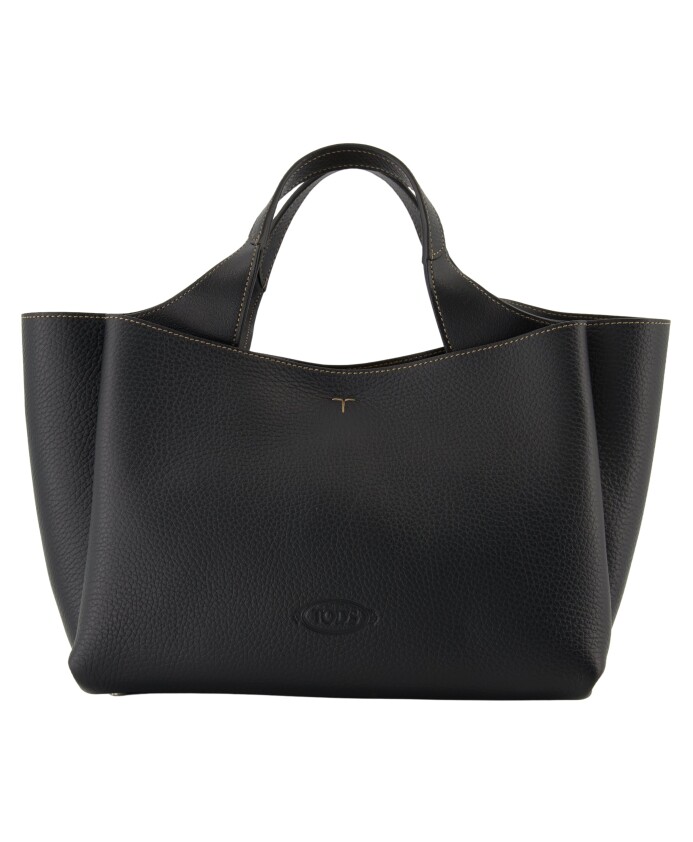 black-leather-tote-bag-spring-summer-2025