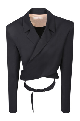 black-jacket-for-women-aw23