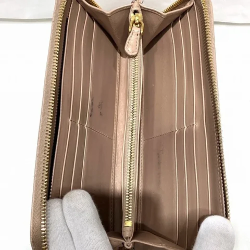 Prada Vintage Pre-owned Leather wallets Beige Dames
