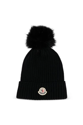 Mössa i ull med pompom