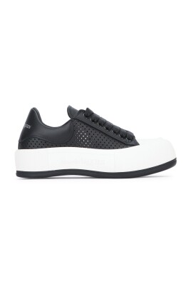 casual-sneakers-for-everyday-wear