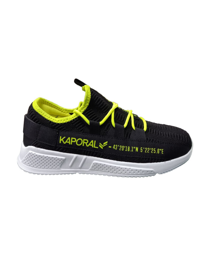 sneakers-urbaines-noir-et-jaune