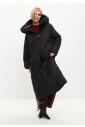 manteau-puffer-oversize-a-capuche-et-poignets-en-fausse-fourrure