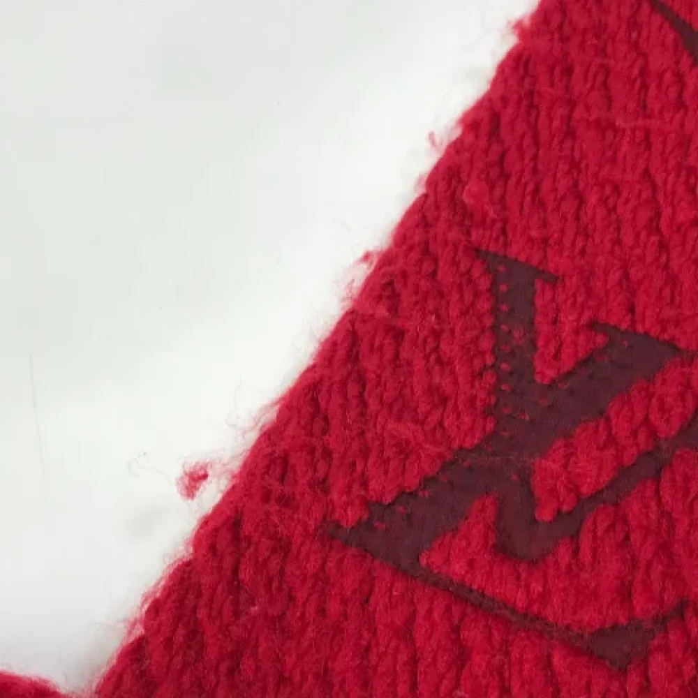 Louis Vuitton Vintage Pre-owned Silk scarves Red Dames