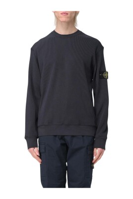beige-stickad-crew-neck-sweater