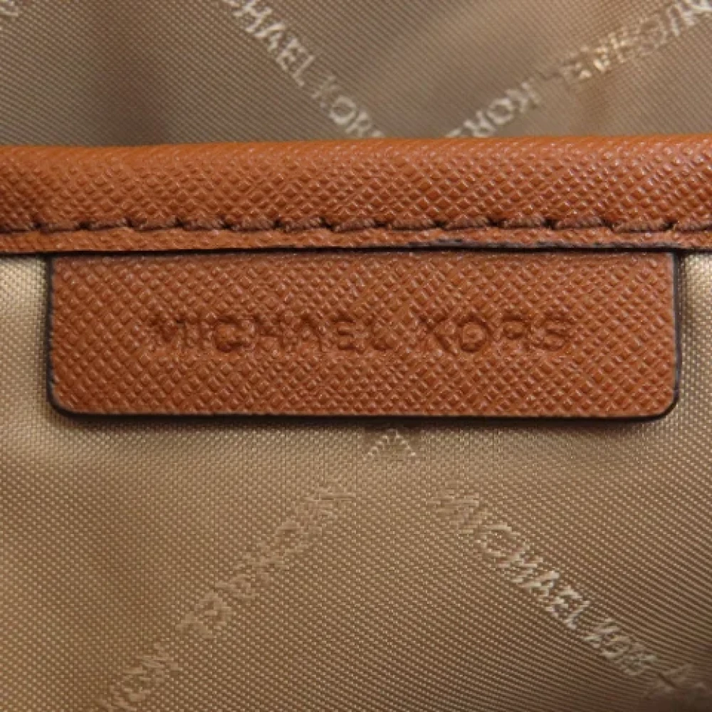 Michael Kors Pre-owned Fabric shoulder-bags Brown Dames