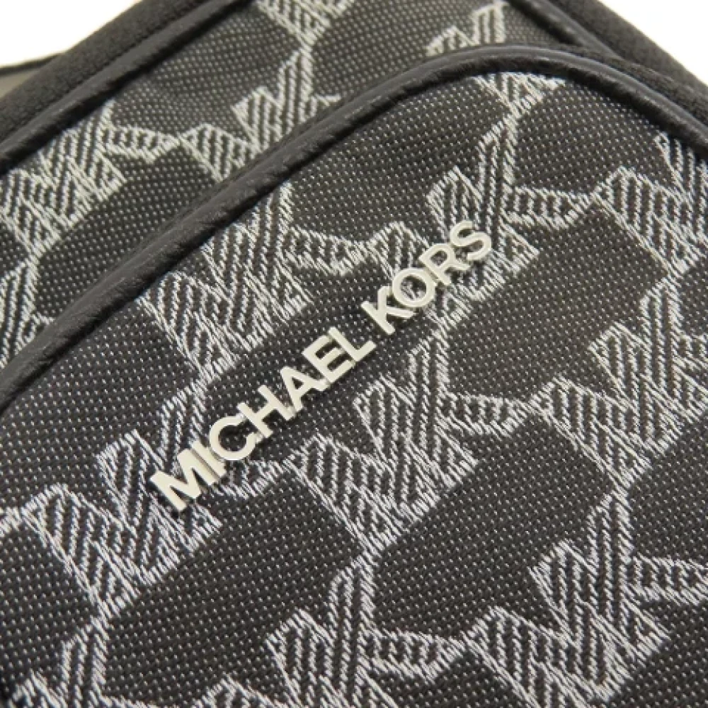 Michael Kors Pre-owned Fabric shoulder-bags Black Dames