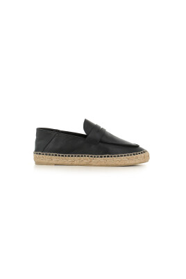 black-leather-moccasin-with-rope-sole