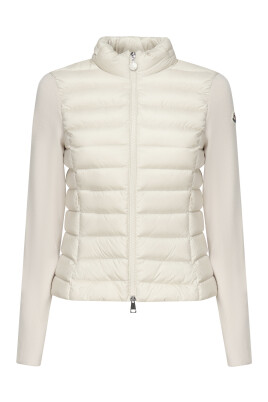 pull-beige-avec-capuche-amovible