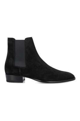 black-closed-chelsea-boots-aw24