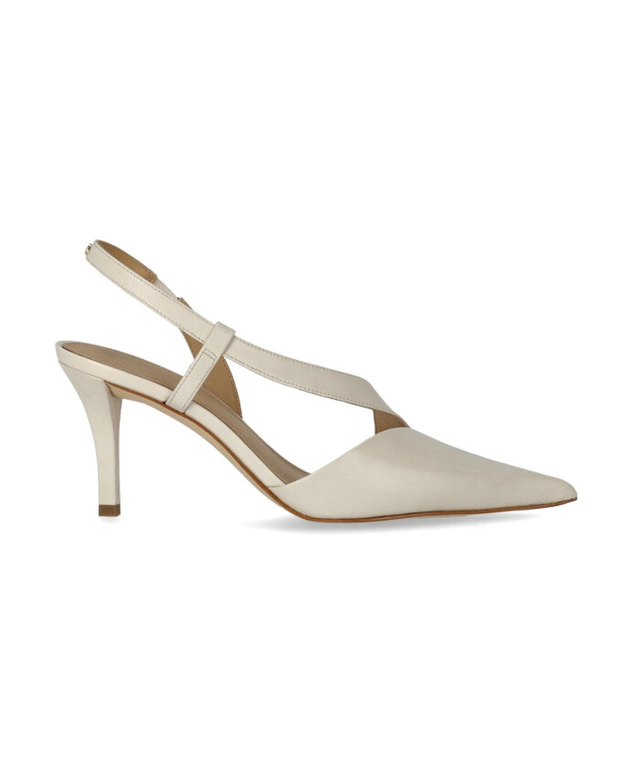 escarpins-creme-a-bout-pointu