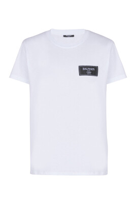 t-shirt-with-couture-label
