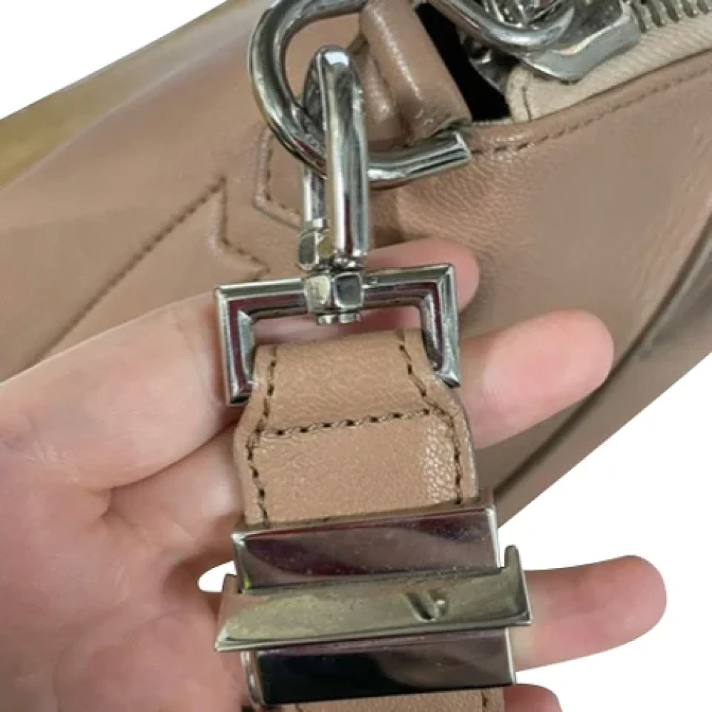 Givenchy Pre-owned Leather handbags Beige Dames