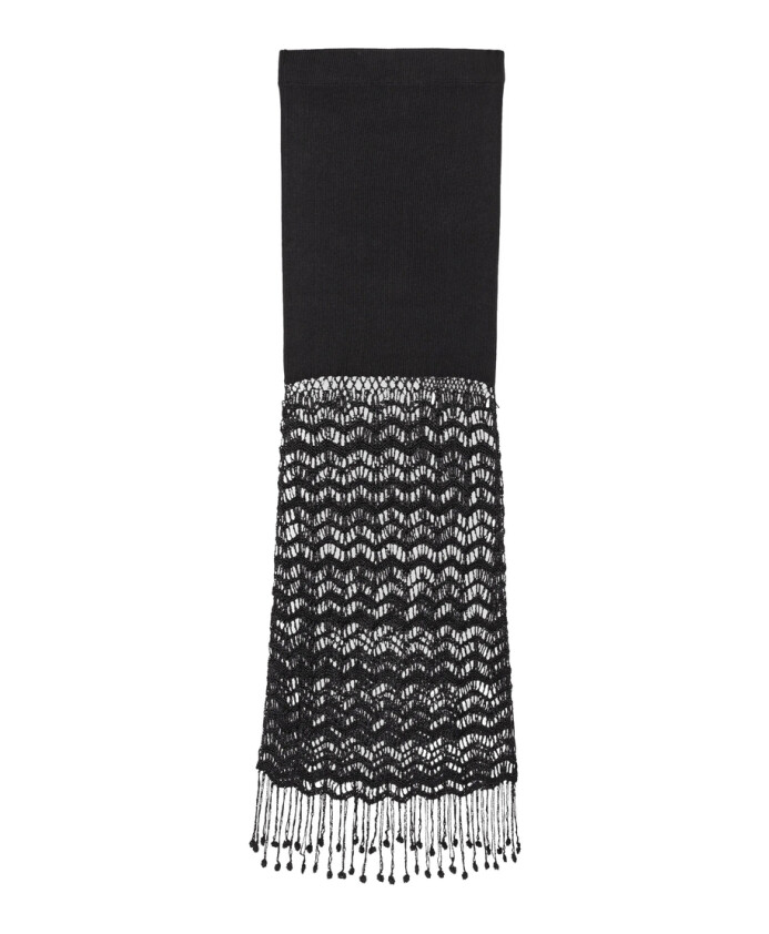 black-fringed-edge-skirt