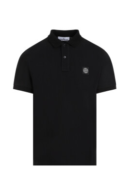 polo-noir-coupe-moderne