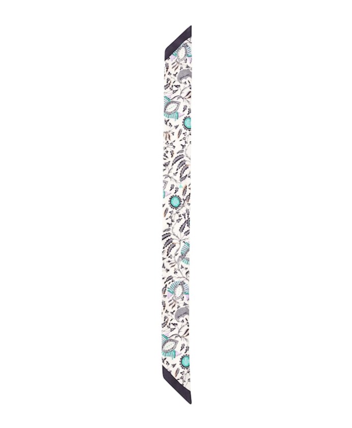 foulard-en-soie-avec-motif-saisonnier