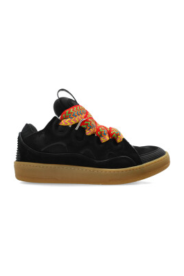 curb-sneakers