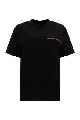 t-shirt-noir-pour-femmes