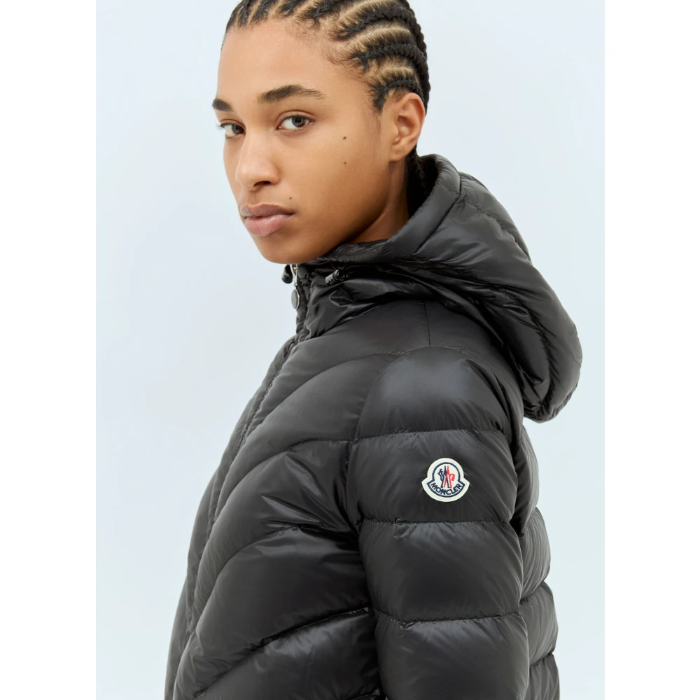 Moncler Gewatteerde donsjas met riem Black Dames