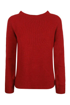 red-sweater-georg