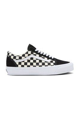 retro-reuss-sneakers