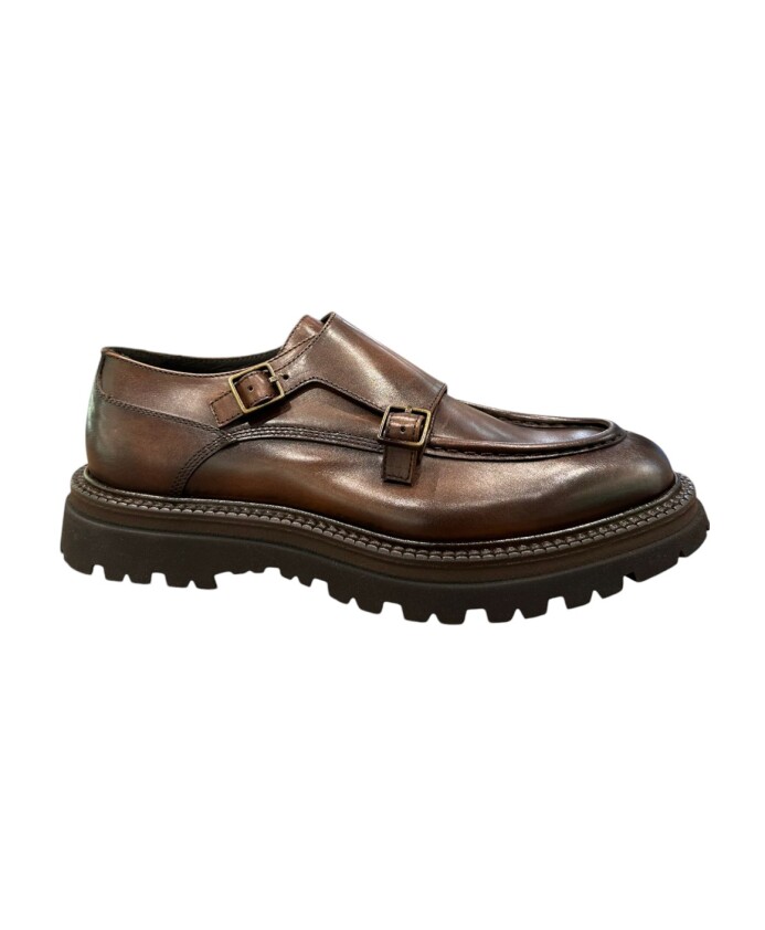 stylish-shoes-for-men-and-women