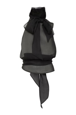 haut-noir-pour-femmes