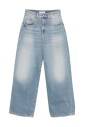 jean-classique-bleu-clair-avec-patch-logo