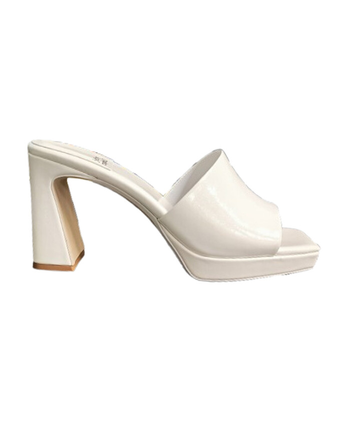 witte-sandalen-voor-vrouwen