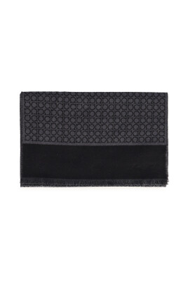 gray-wool-gancini-motif-scarf