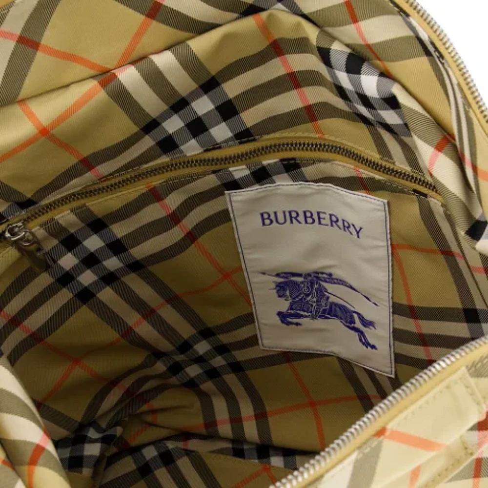 Burberry Plastic handbags Beige Dames
