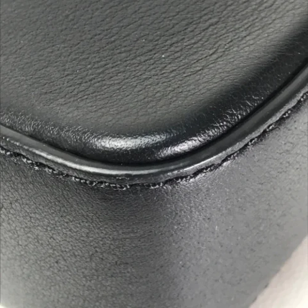 Givenchy Pre-owned Leather shoulder-bags Black Dames