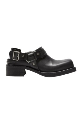 mules-en-cuir-noir-avec-boucle
