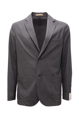 light-grey-wool-jacket-chelsea-model