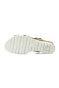 sandalette-en-daim-vert-chic-et-classique