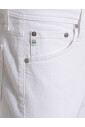 slim-fit-jeans