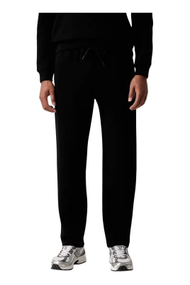 7M002235 Sweatpants