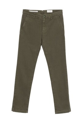 pantalon-vert-avec-poches-obliques