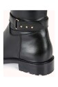 botte-plate-avec-materiau-stretch