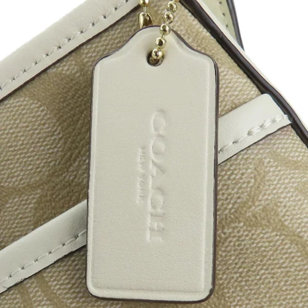 Coach Pre-owned Plastic shoulder-bags Beige Dames