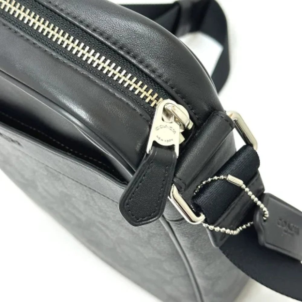 Coach Pre-owned Leather shoulder-bags Black Heren
