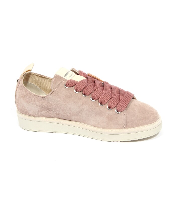 suede-schoen-in-poederroze-en-bruinroze