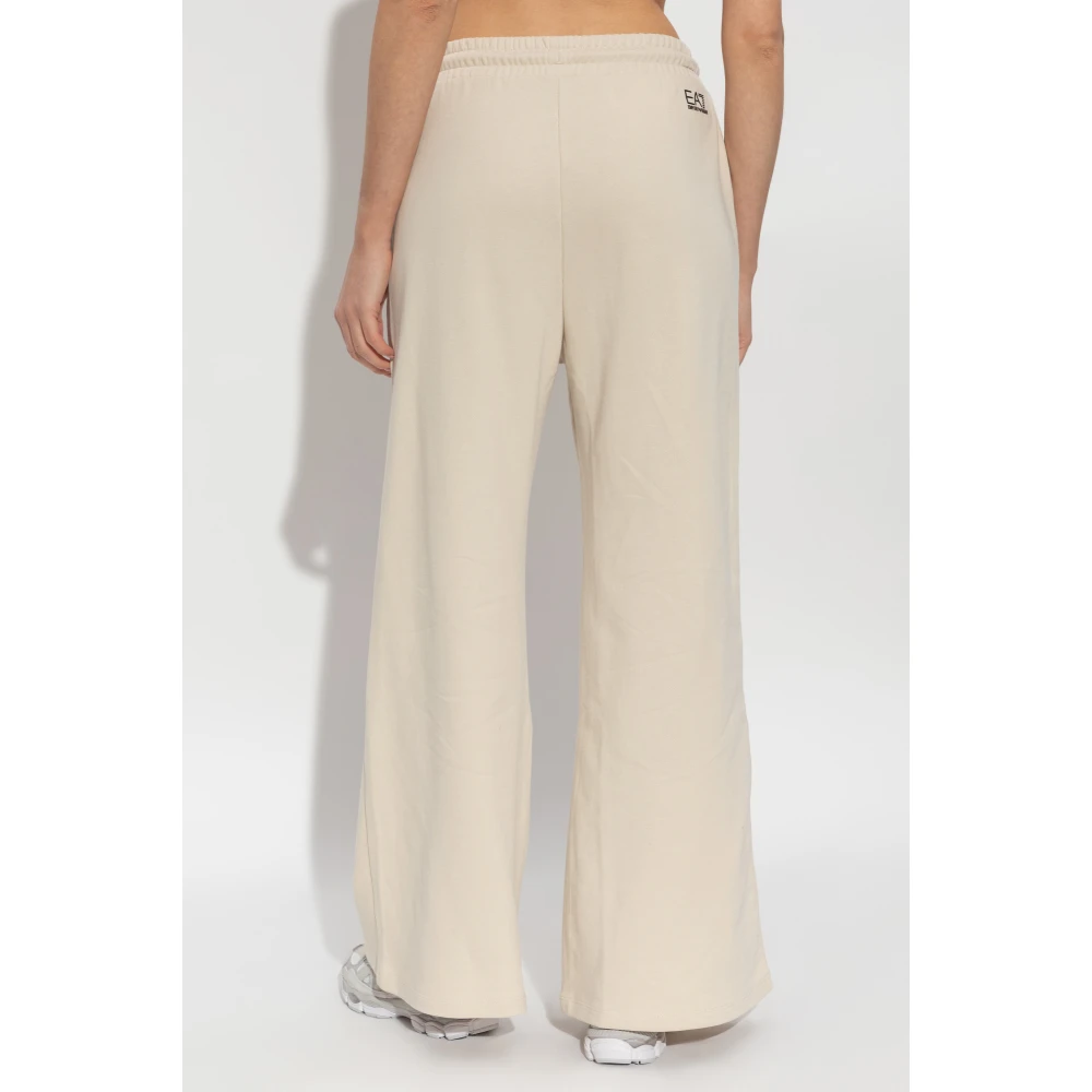 Emporio Armani EA7 Sweatpants uit de collectie Beige Dames