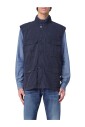 gilet-utilitaire-vert-avec-plusieurs-poches