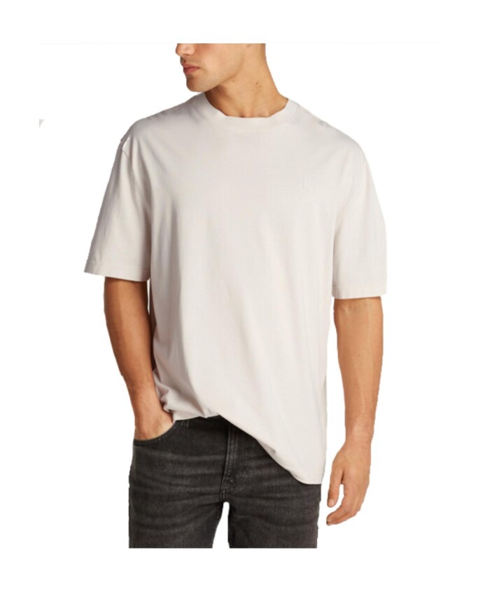 minimalist-puff-print-tee